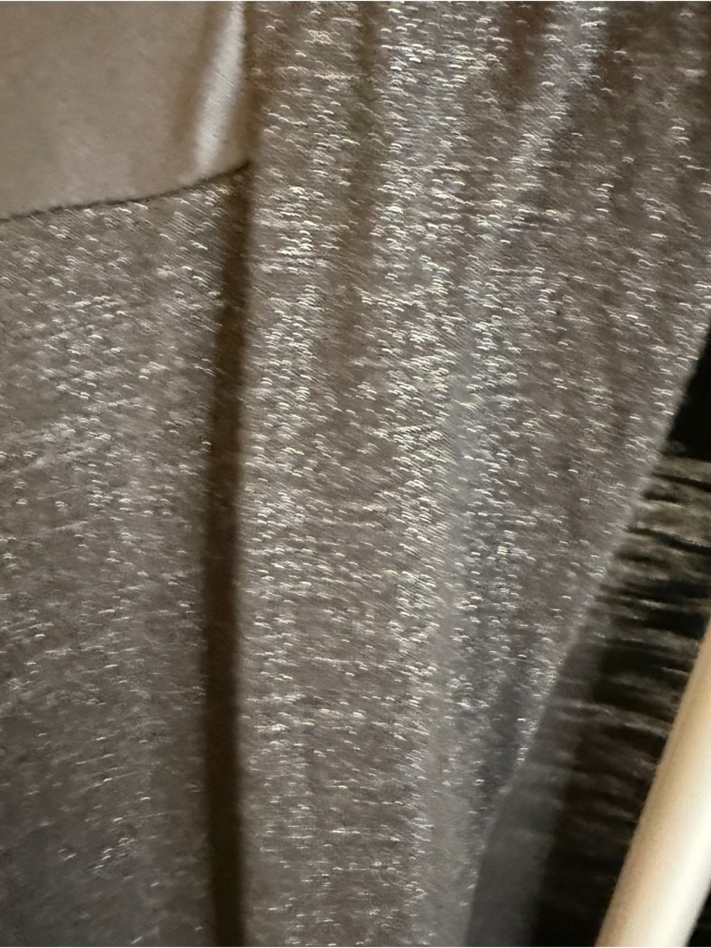 Rock & Republic V-Neck Top - Picture 5 of 9